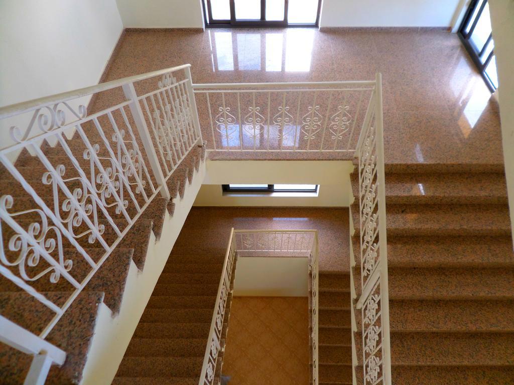 Hotel Belle Vue Дхерми Экстерьер фото